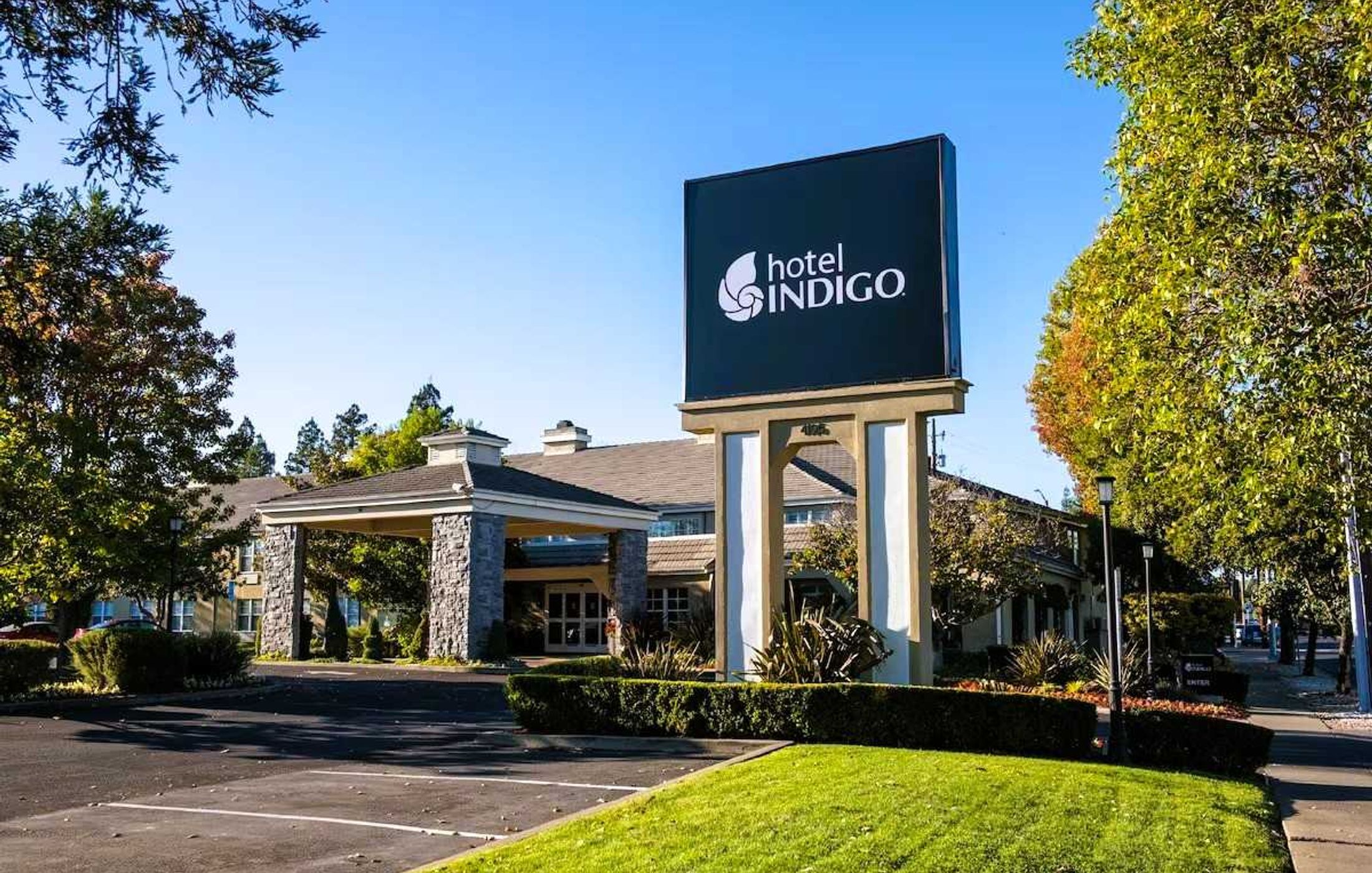 Hotel Indigo Napa Valley, an IHG Hotel