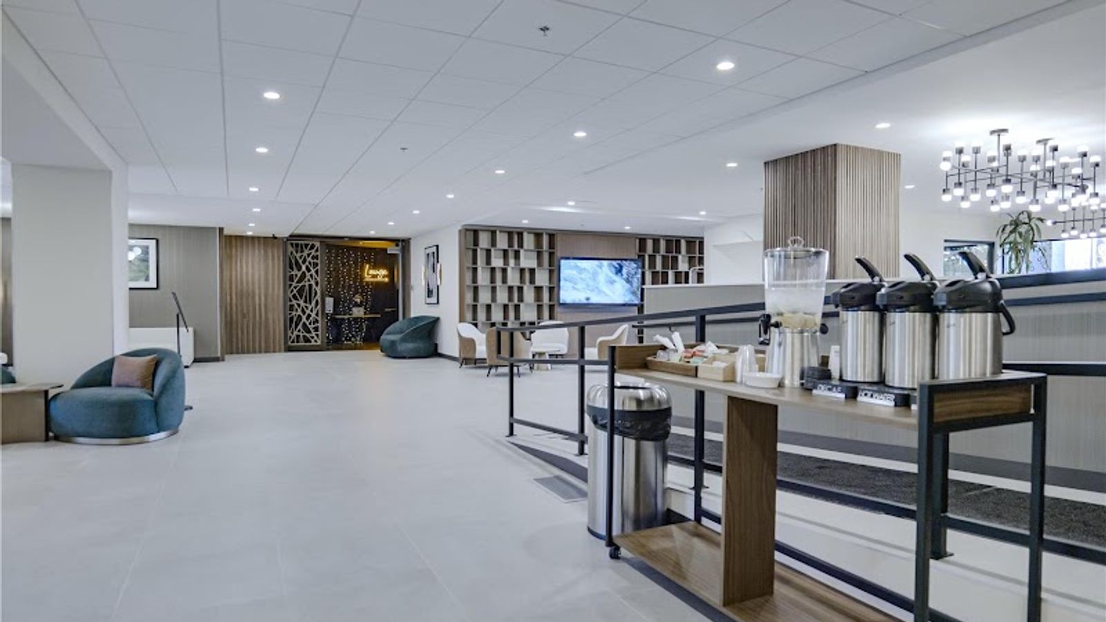 Photo of Hilton Garden Inn Clackamas Portland - Lobby