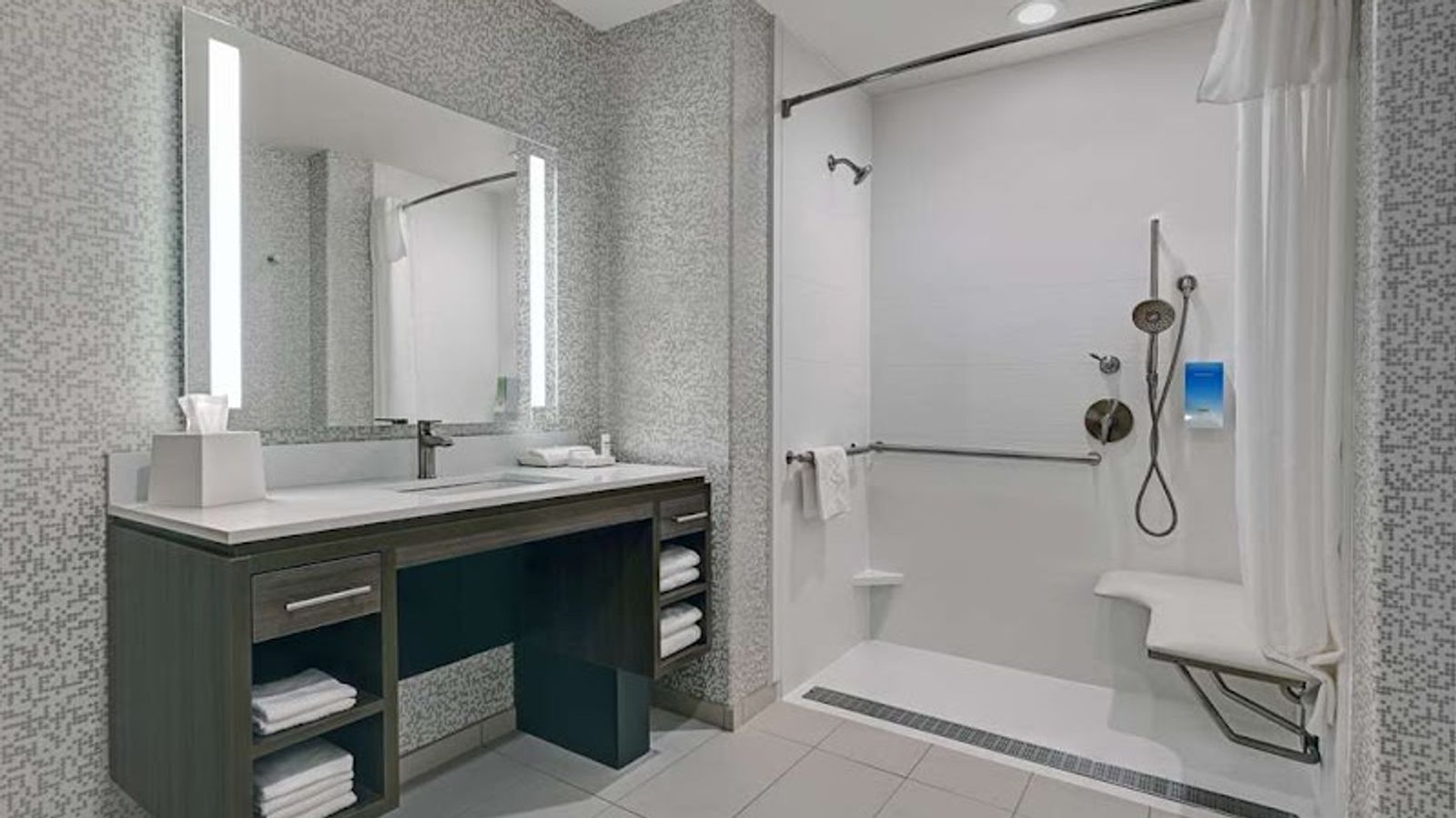 Photo of Home2 Suites by Hilton Tracy