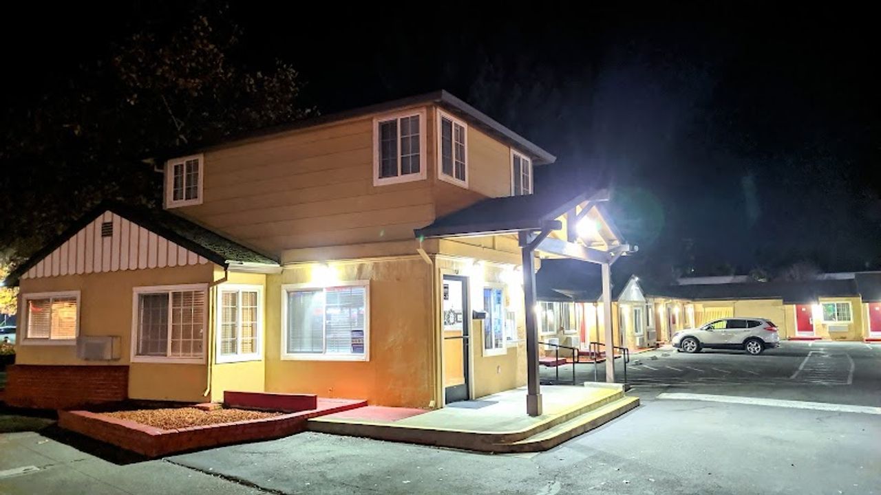 Photo of North Bay Inn