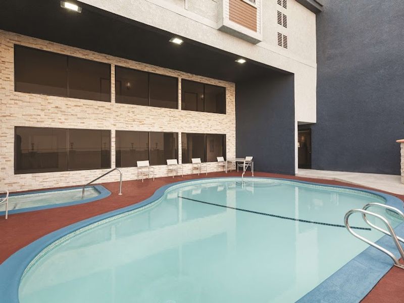 Photo of Country Inn & Suites by Radisson, Bakersfield, CA