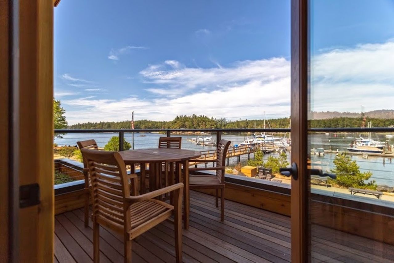 Photo of Snug Harbor Resort