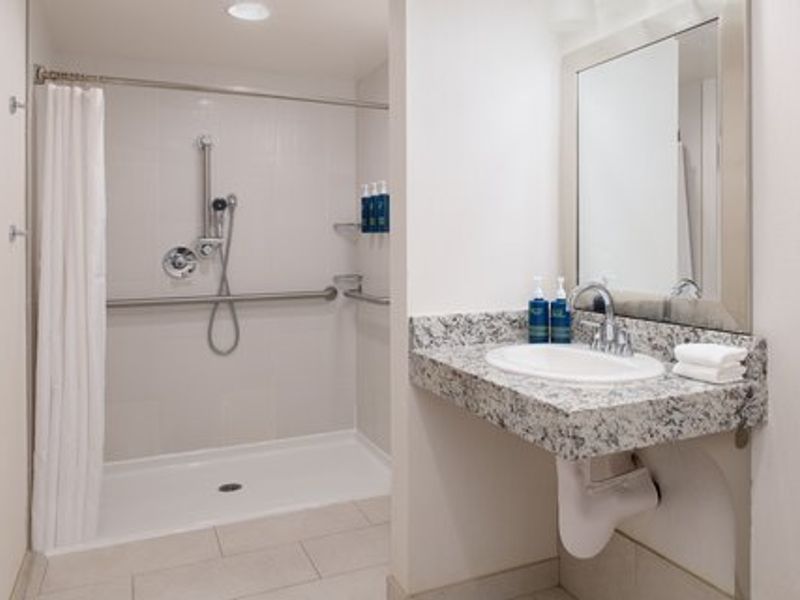 Photo of Four Points by Sheraton Bellingham Hotel & Conference Center