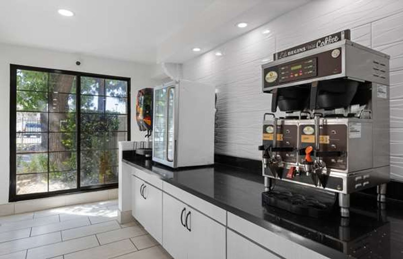 Photo of La Quinta Inn by Wyndham Stockton