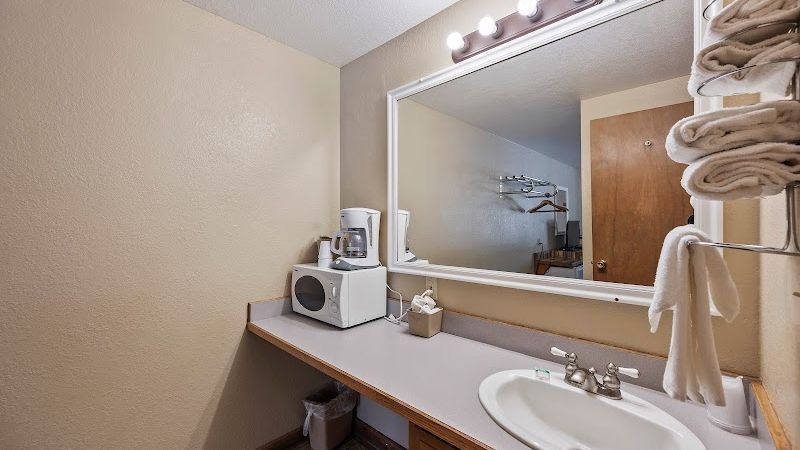 Photo of Birch Glen Lodge and Motel