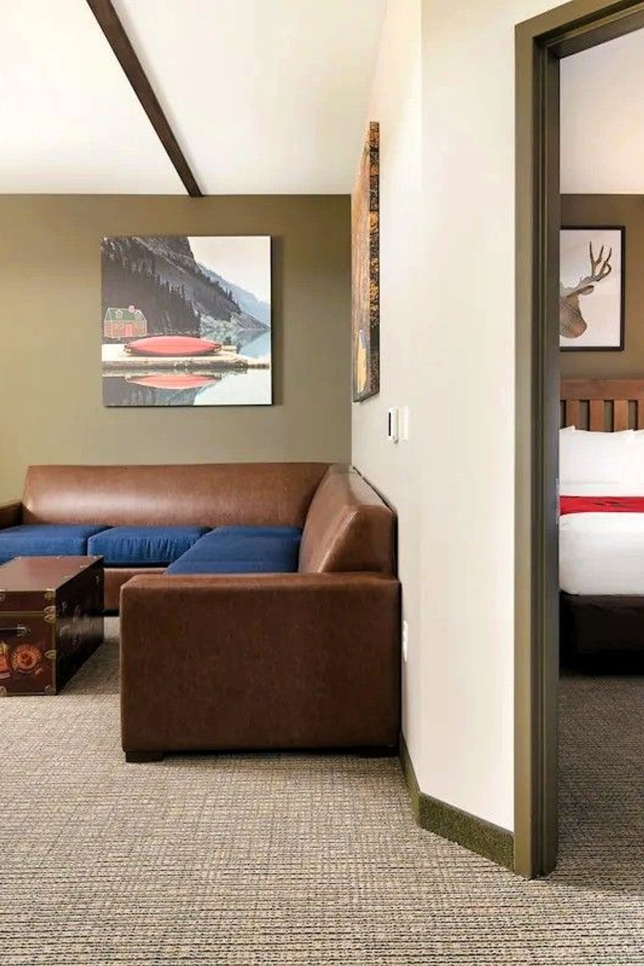 Great Wolf Lodge Water Park - Northern California - Suite