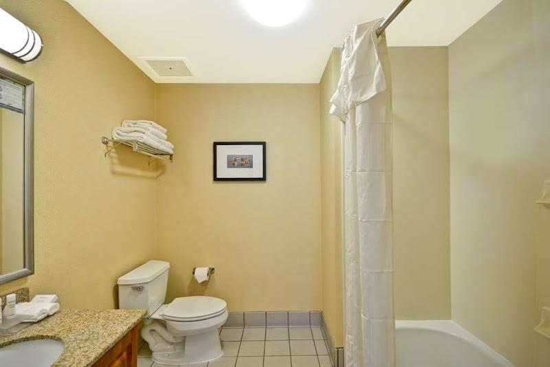 Photo of Homewood Suites by Hilton Oakland-Waterfront