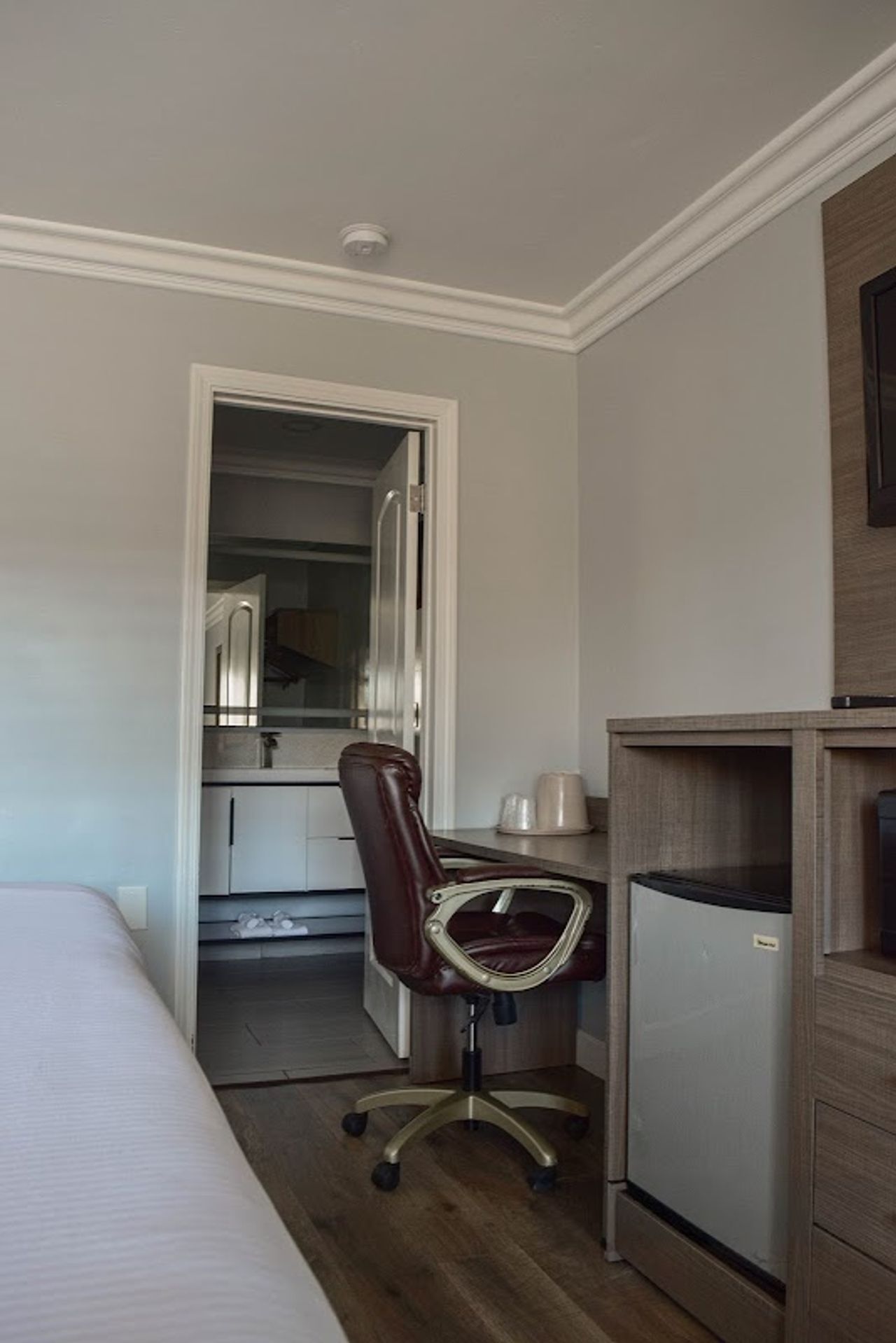 Photo of Lone Oak Lodge - Room