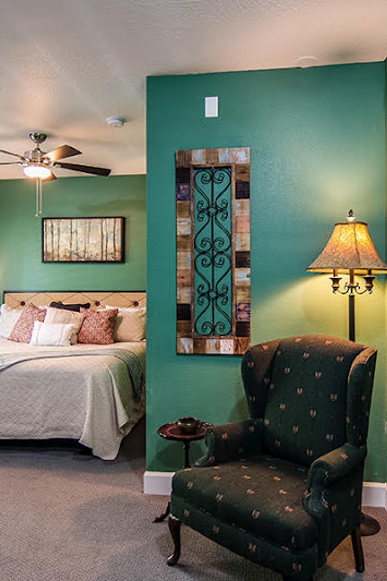 Photo of The Campbell House Inn - Room