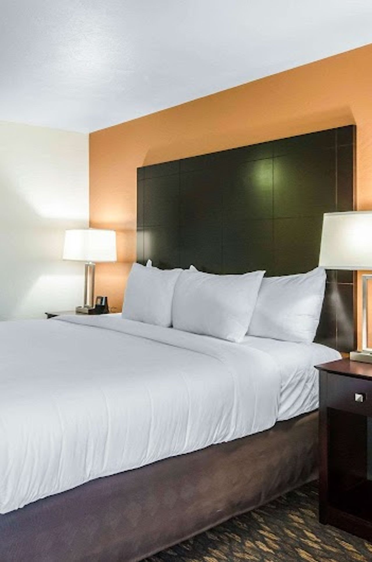 Photo of Comfort Inn & Suites