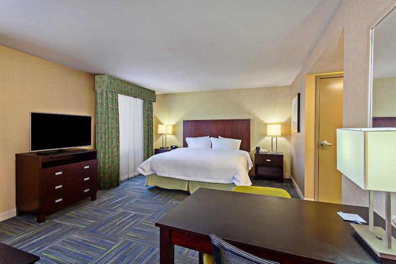 Photo of Hampton Inn & Suites Merced