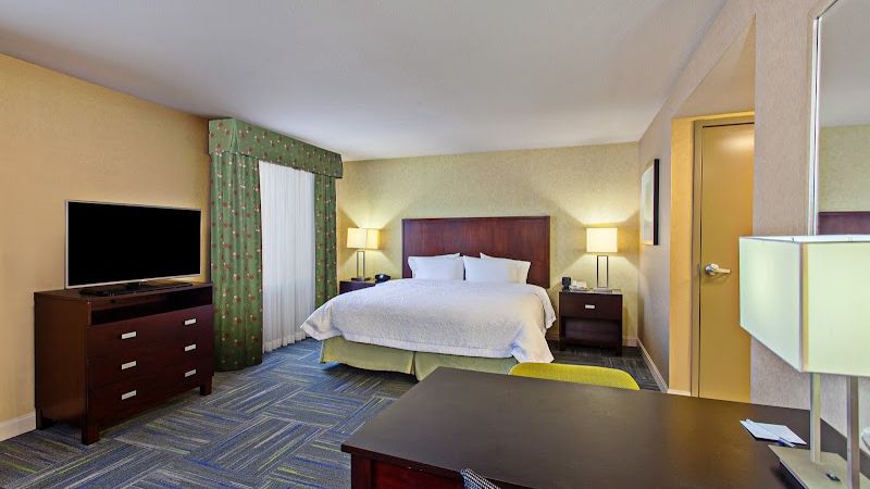 Photo of Hampton Inn & Suites Merced