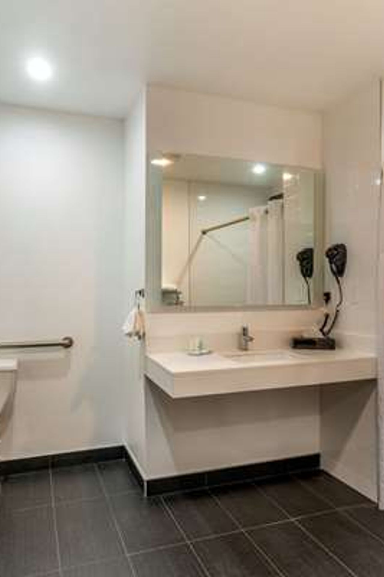 Photo of Quality Inn & Suites Vacaville