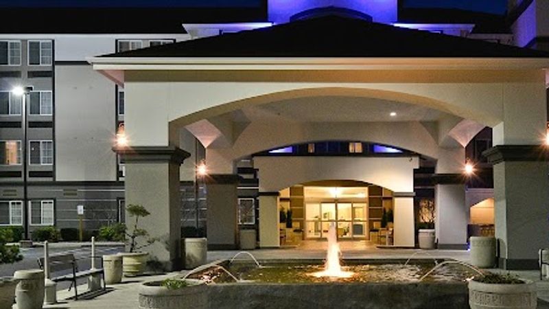 Photo of Holiday Inn Express & Suites Tacoma South - Lakewood, an IHG Hotel