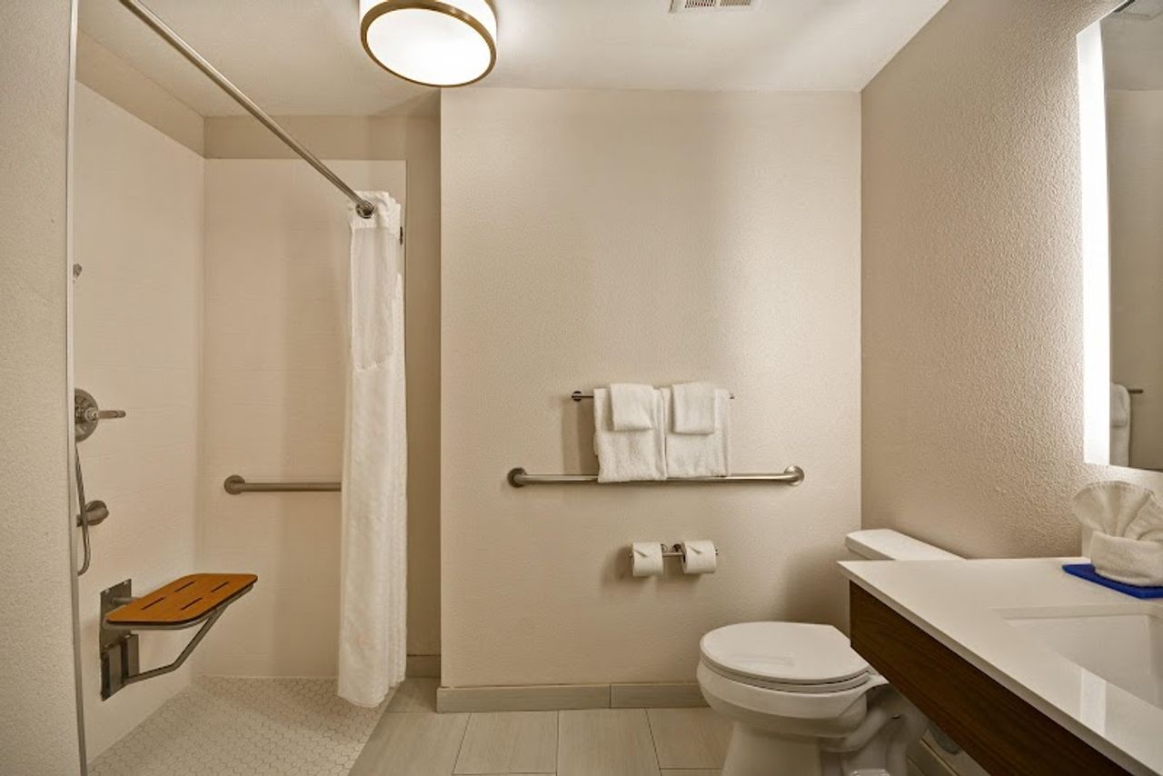 Photo of Holiday Inn Express & Suites Fresno (River Park) Hwy 41, an IHG Hotel