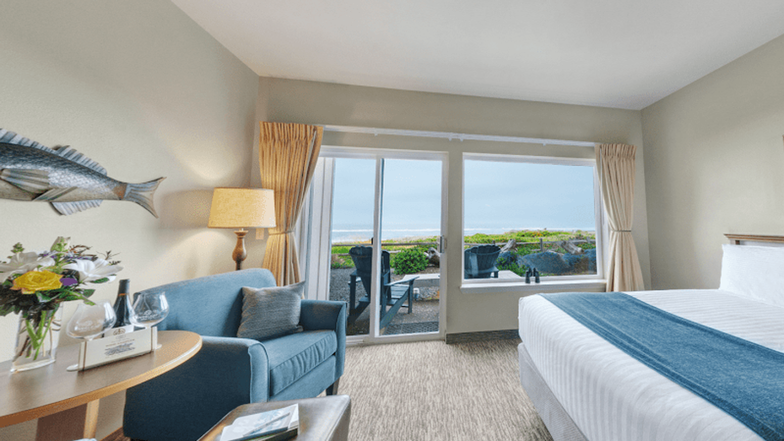 Photo of Overleaf Lodge - Room, King Bed, Sofa, Terrace, Ocean View