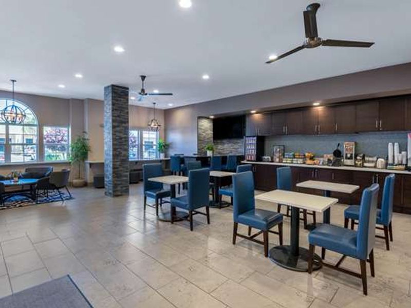 Photo of Microtel Inn & Suites by Wyndham Tracy