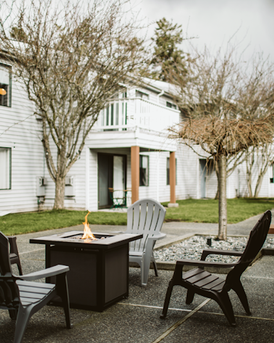 Friday Harbor Suites
