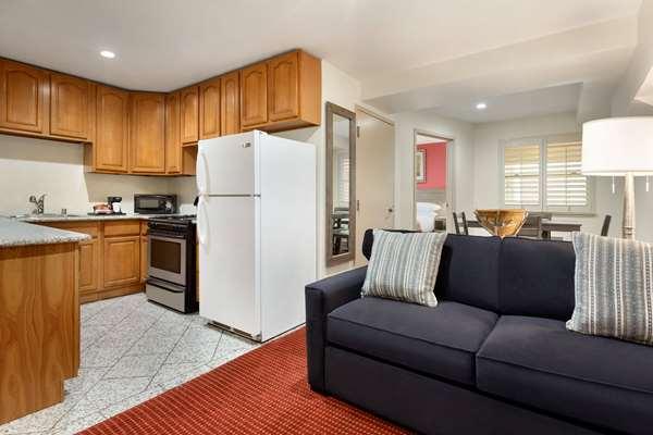 Photo of Ramada by Wyndham Oakland Downtown City Center