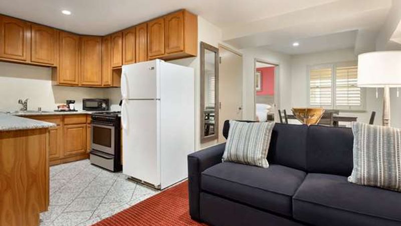 Photo of Ramada by Wyndham Oakland Downtown City Center