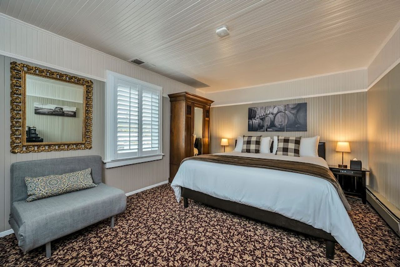 Photo of Calistoga Wine Way Inn