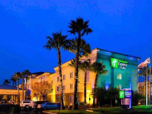 Holiday Inn Express & Suites Vacaville, an IHG Hotel