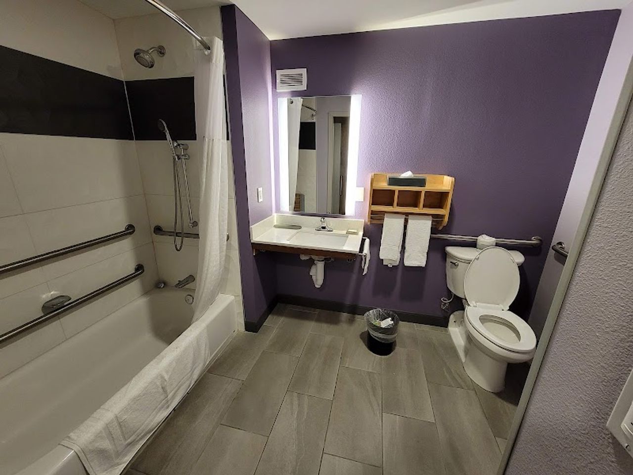 Photo of La Quinta Inn & Suites by Wyndham Madera