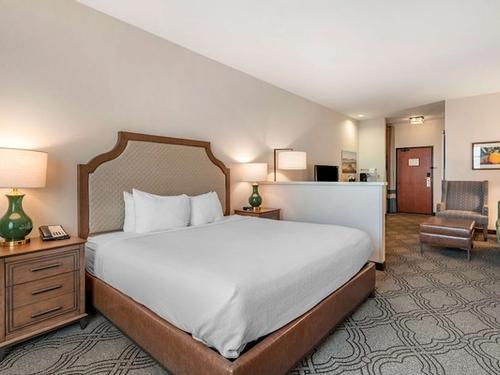 Photo of Best Western Premier Pasco Inn & Suites