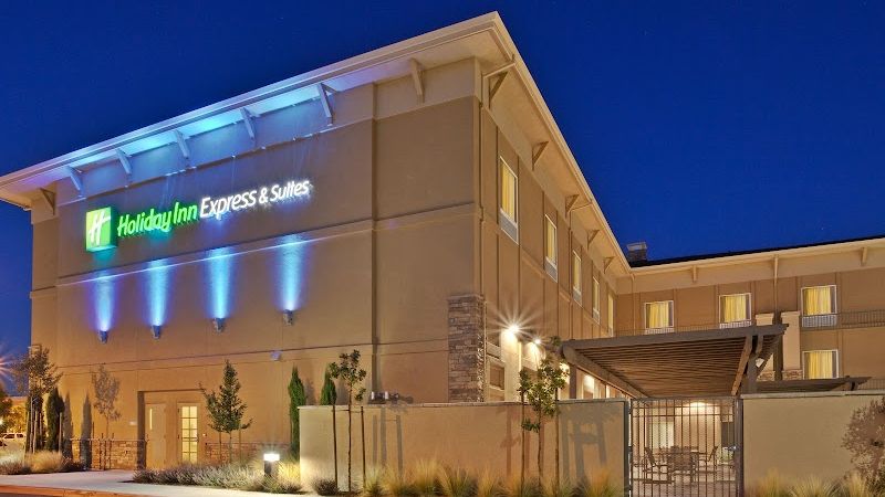 Holiday Inn Express & Suites Napa Valley-American Canyon, an IHG Hotel