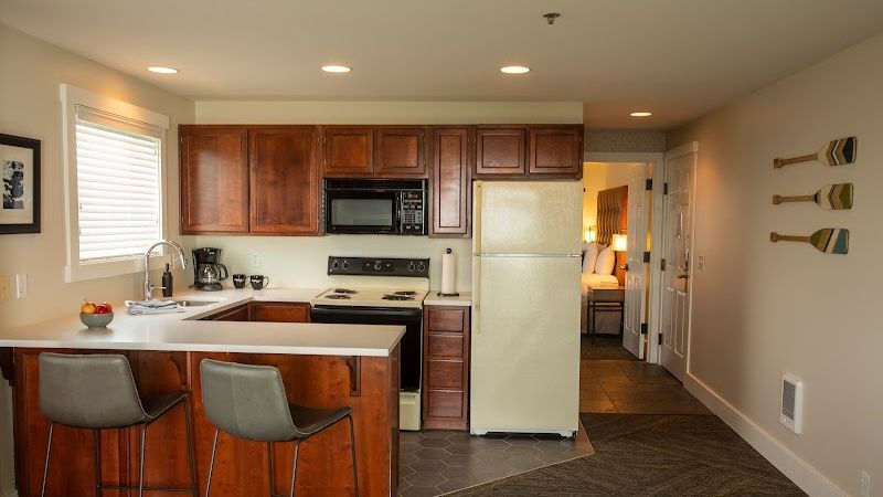 Photo of Shearwater Inn