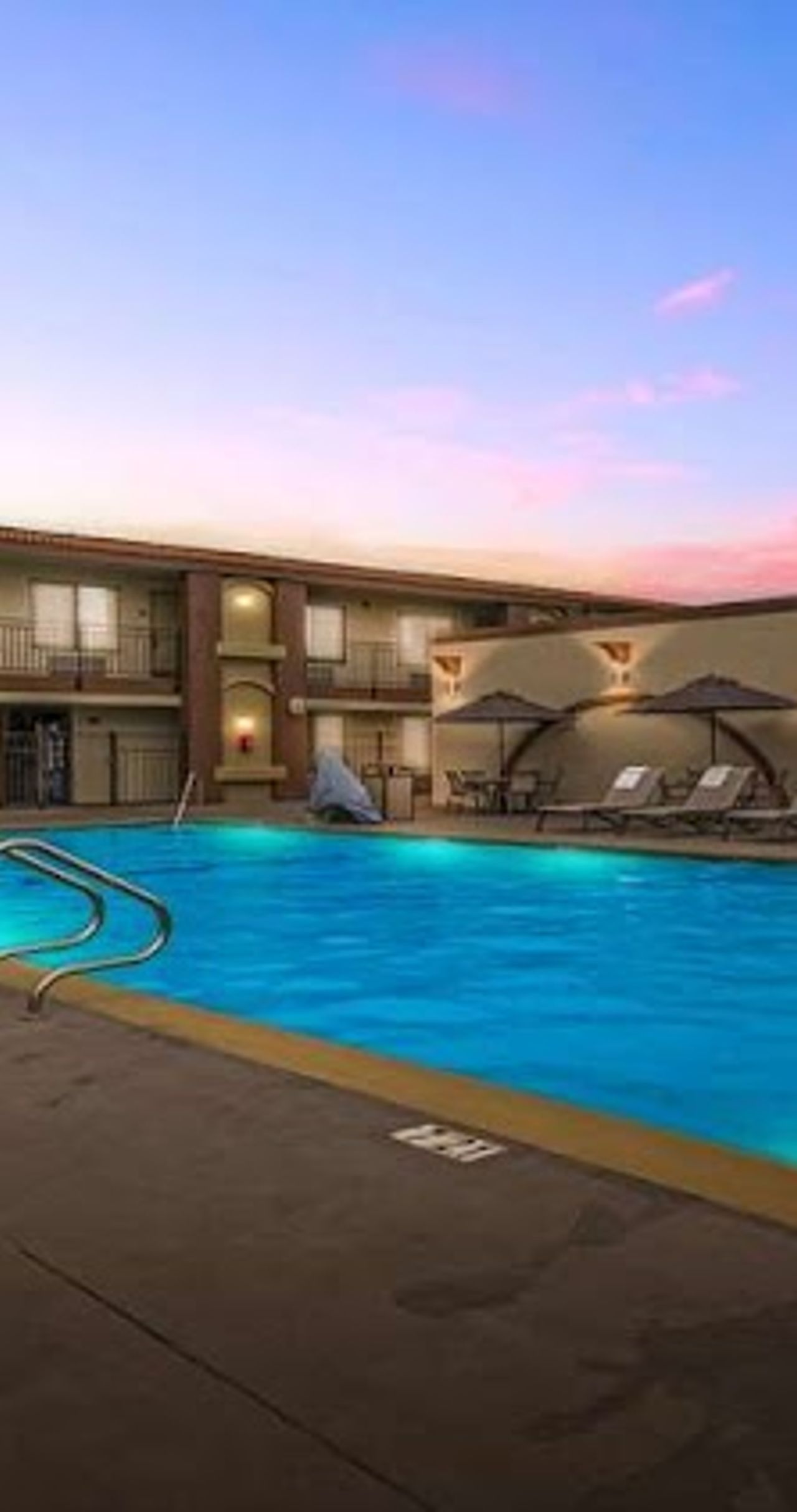 Photo of Best Western Roseville Inn