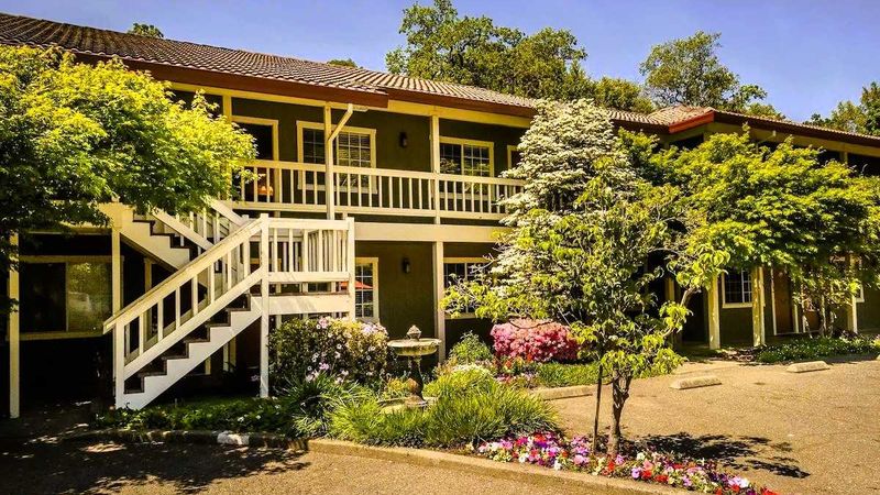 The Jack London Lodge