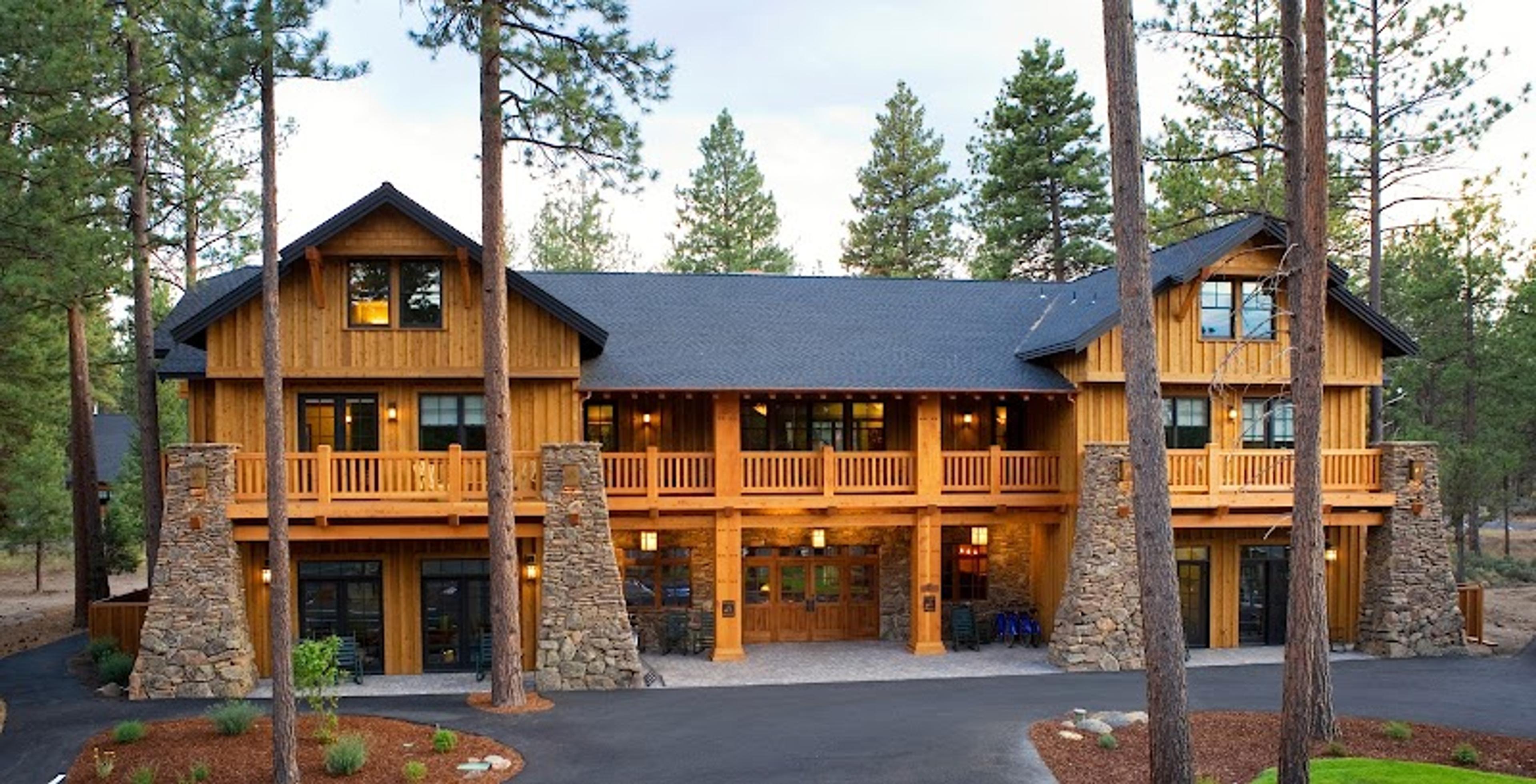 FivePine Lodge and Spa