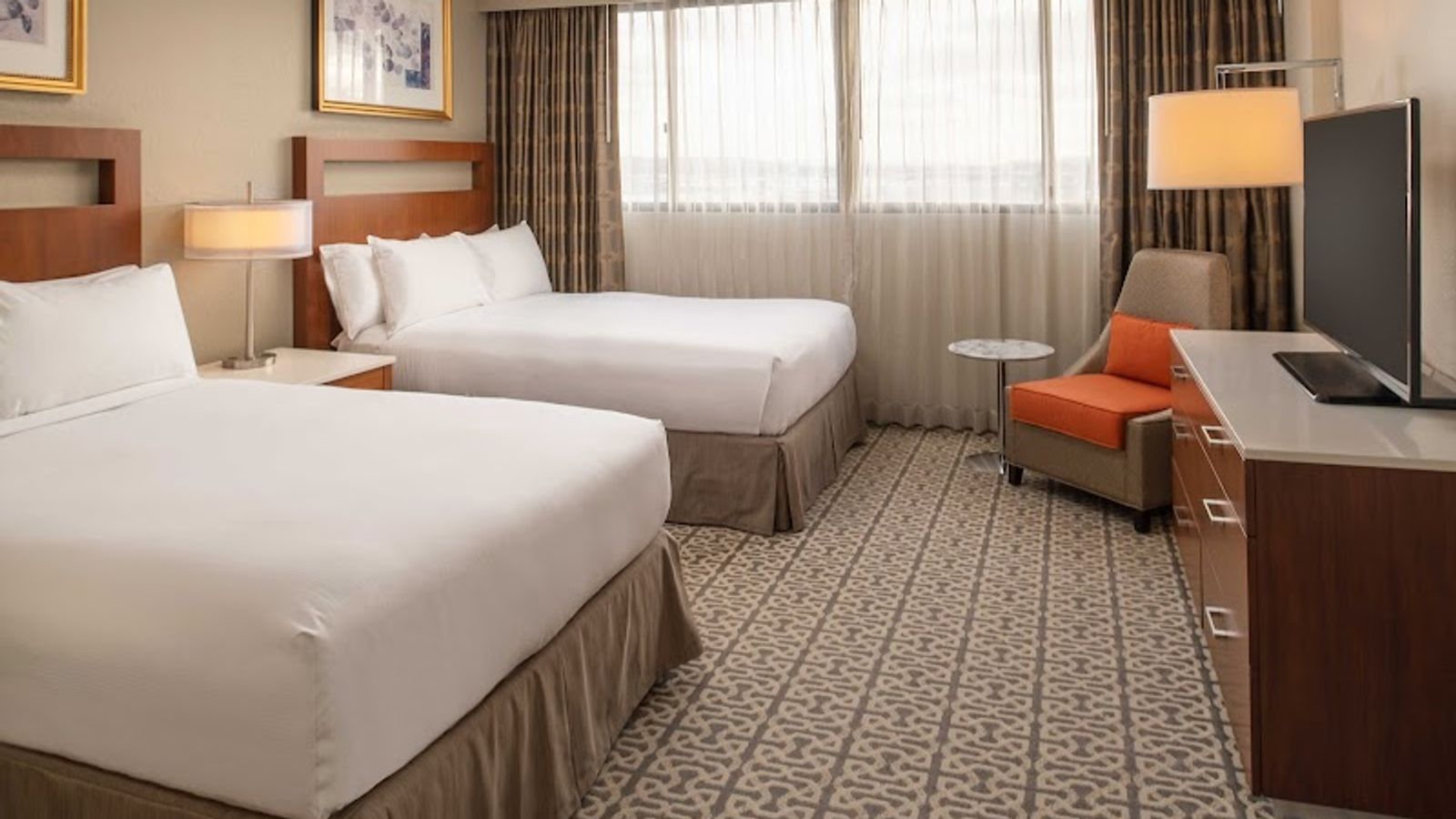 Photo of DoubleTree Suites by Hilton Hotel Seattle Airport - Southcenter