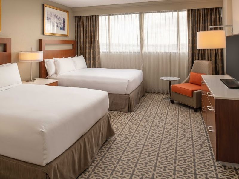 Photo of DoubleTree Suites by Hilton Hotel Seattle Airport - Southcenter