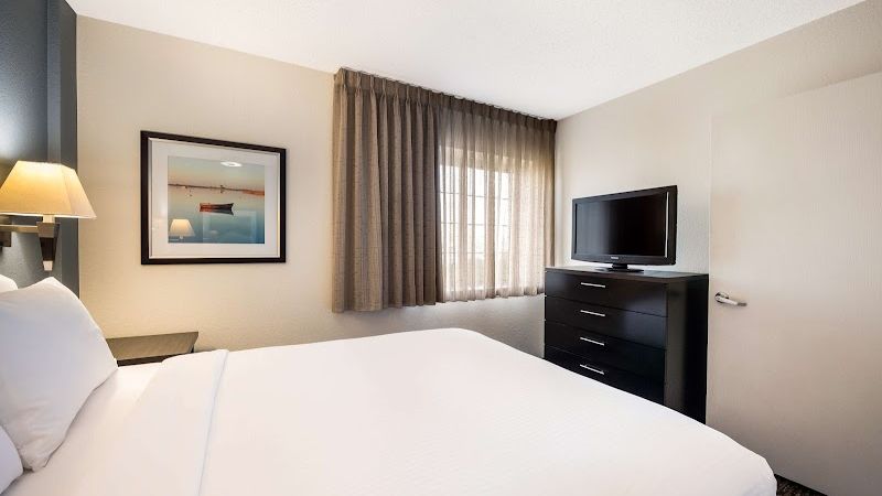 Photo of Sonesta Simply Suites Silicon Valley Santa Clara