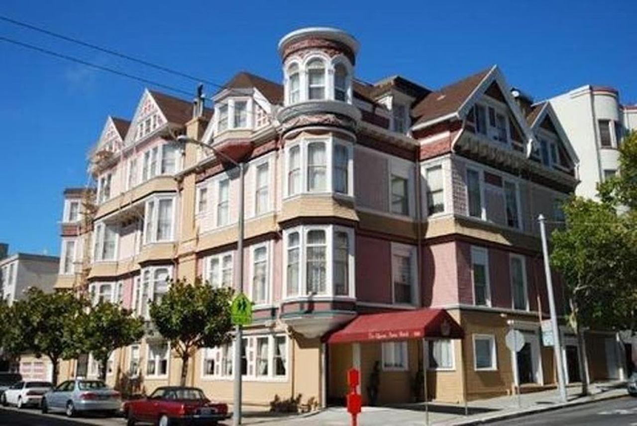 Photo of Queen Anne Hotel