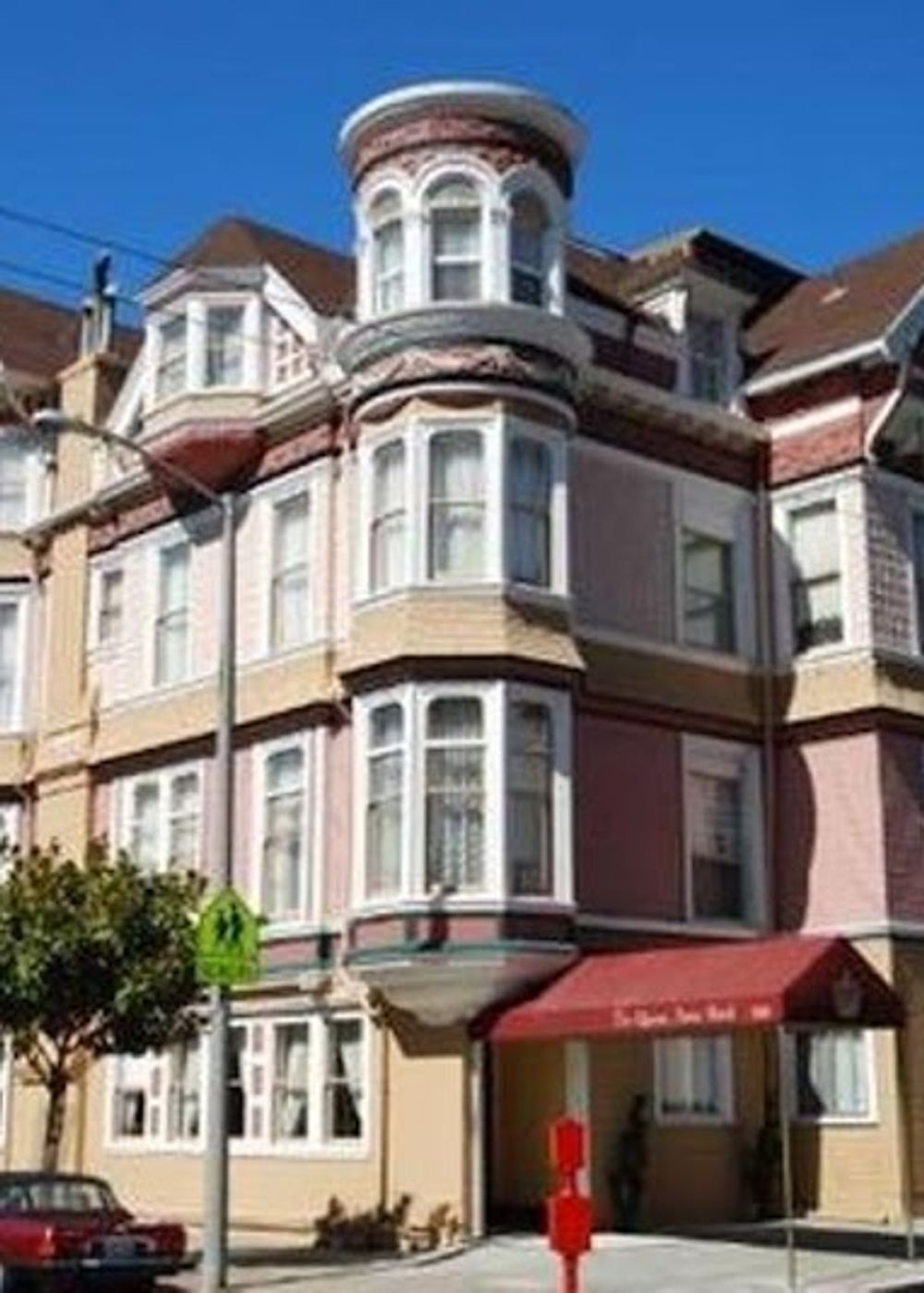 Queen Anne Hotel