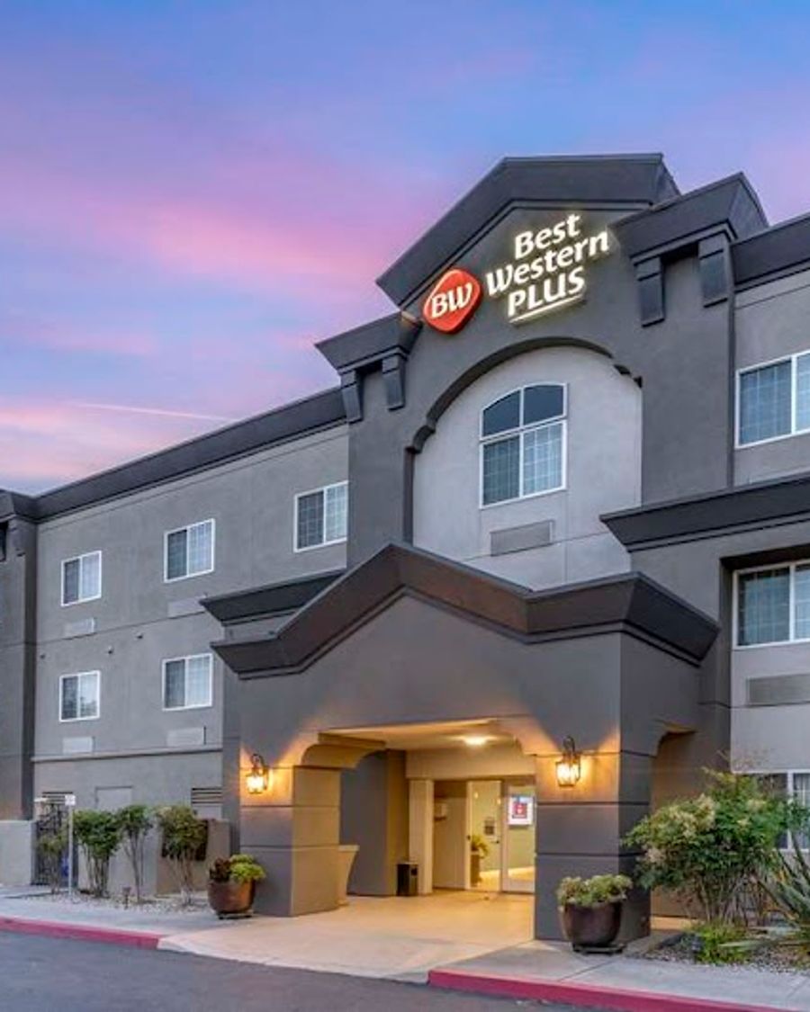 Best Western Plus Vineyard Inn