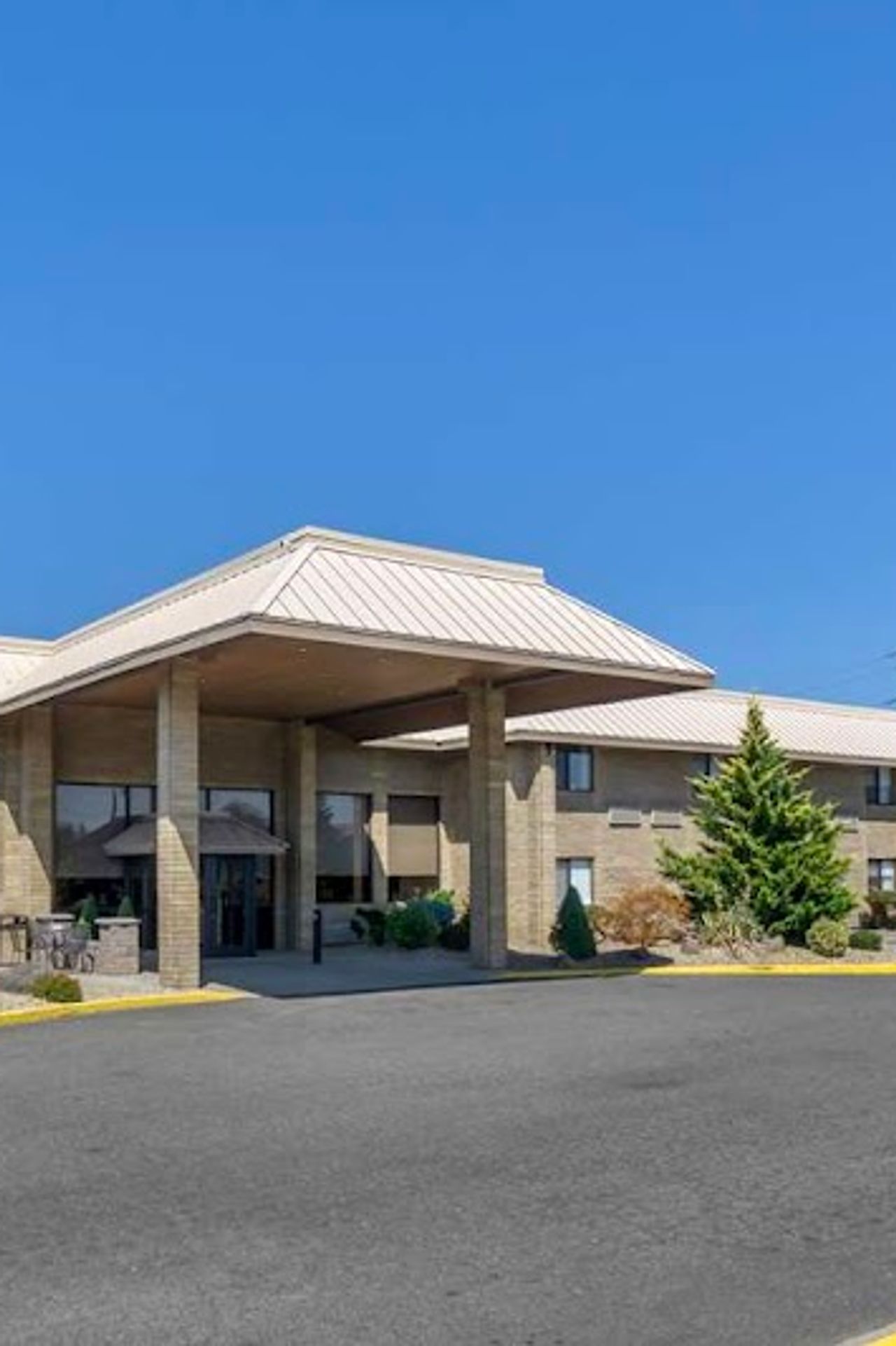 Photo of Best Western Plus Ahtanum Inn