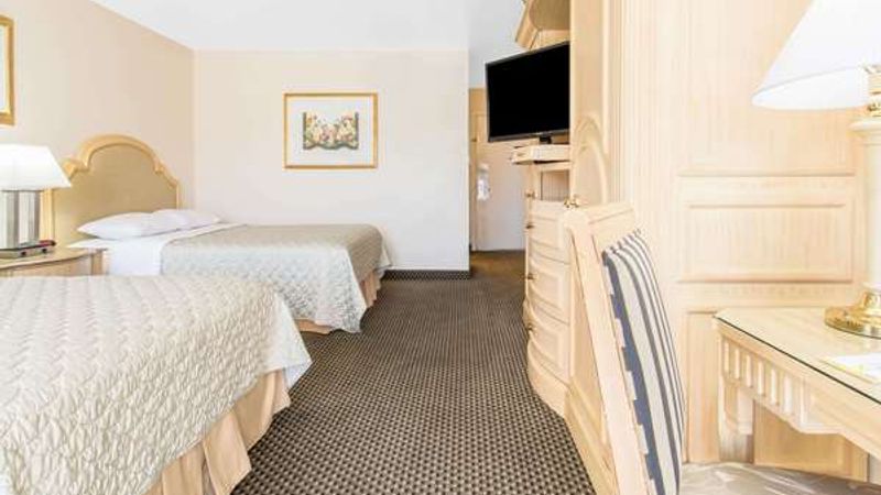 Photo of Days Inn by Wyndham Modesto