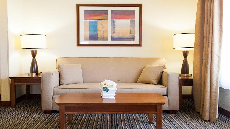 Photo of Holiday Inn Express & Suites Turlock-Hwy 99 by IHG