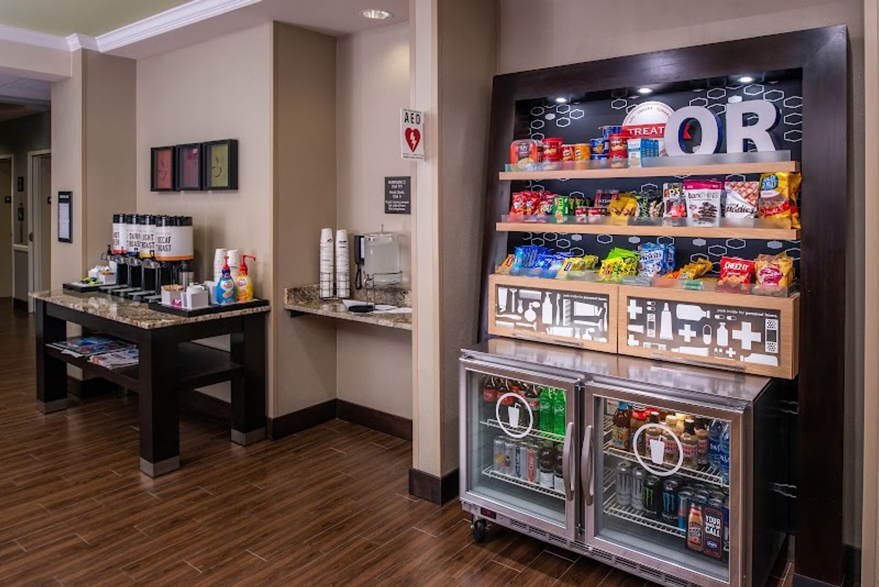 Photo of Hampton Inn Eugene - Snack bar