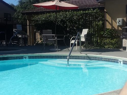 Photo of Ramada by Wyndham Mountain View