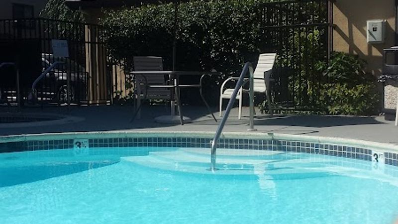 Photo of Ramada by Wyndham Mountain View