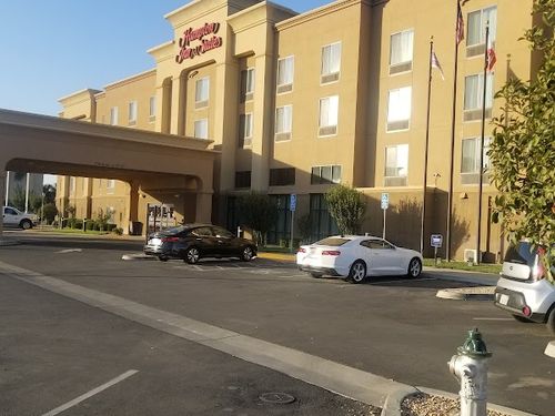 Hampton Inn & Suites Fresno