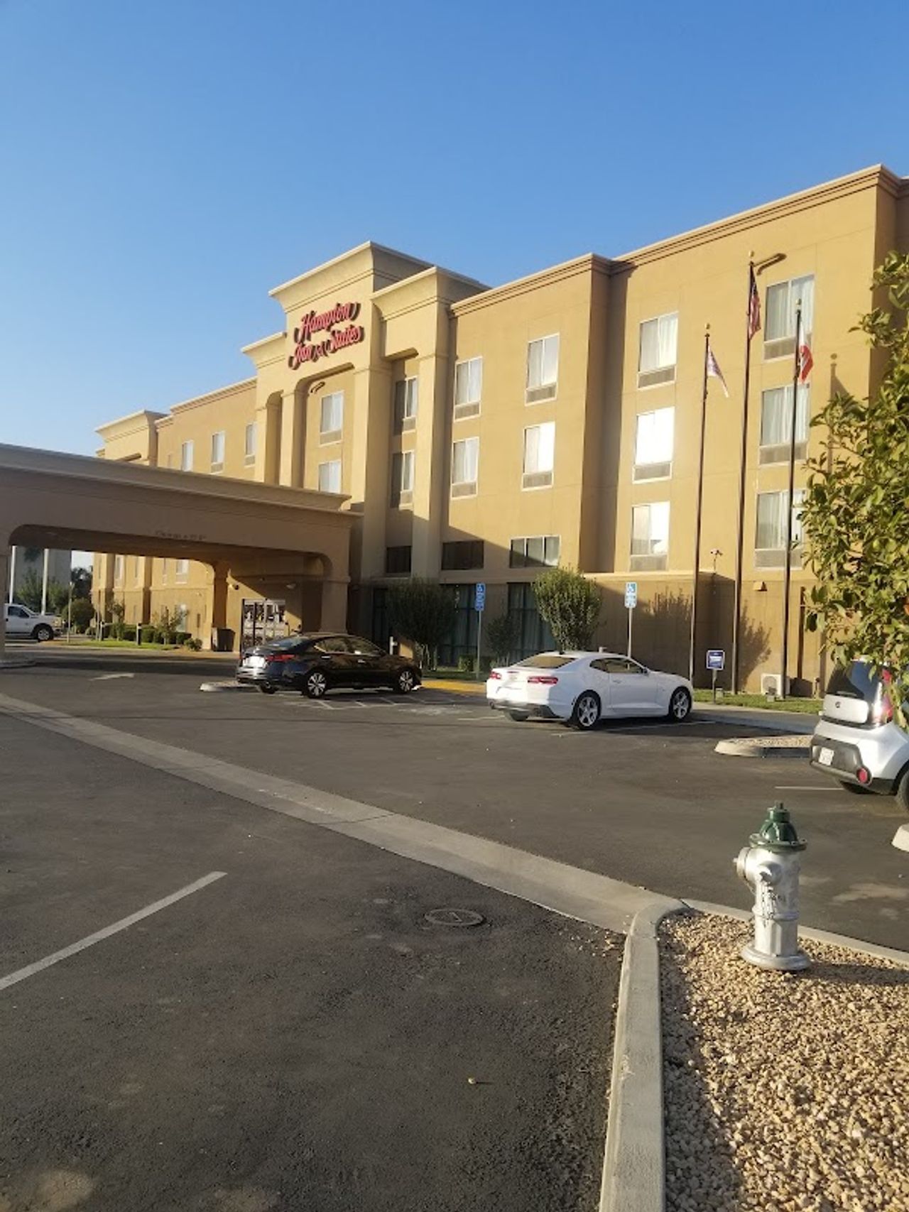 Photo of Hampton Inn & Suites Fresno