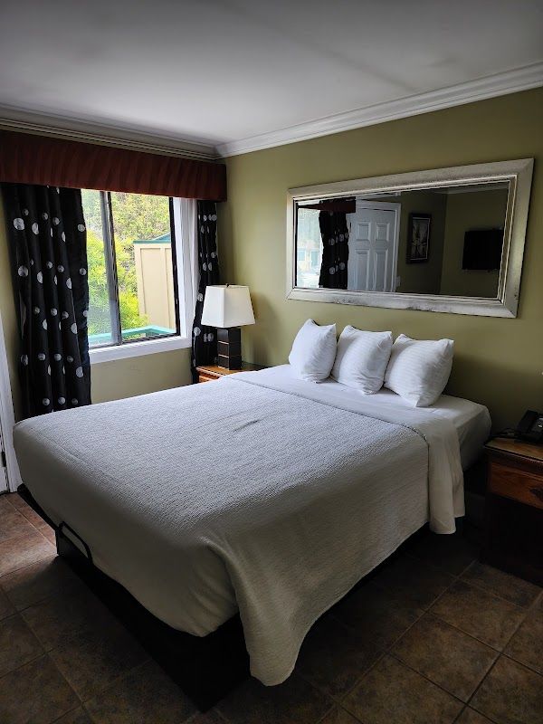 Photo of Sea Breeze Inn and Cottages - Queen Cottage