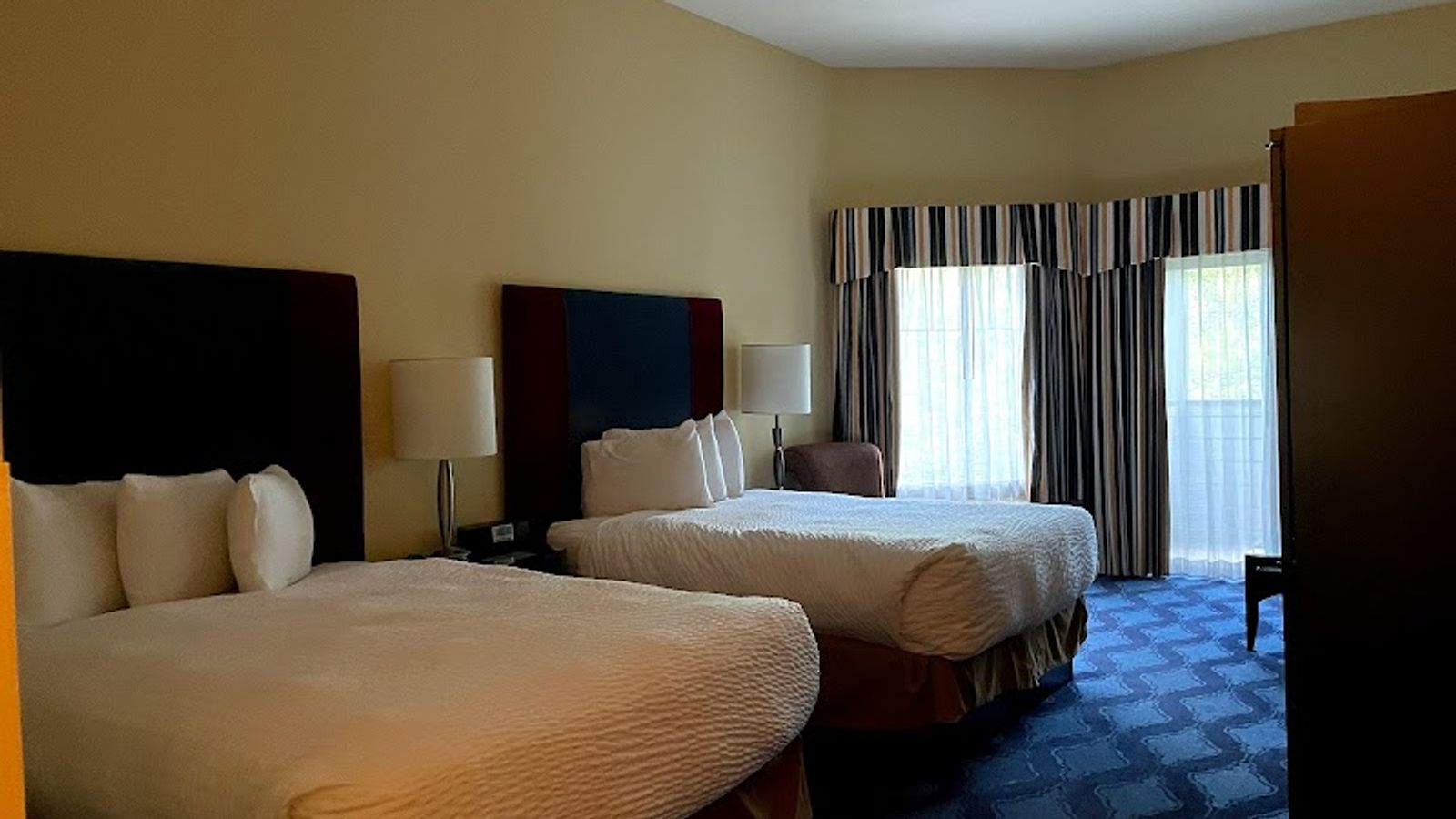 Photo of Plaza Inn & Suites