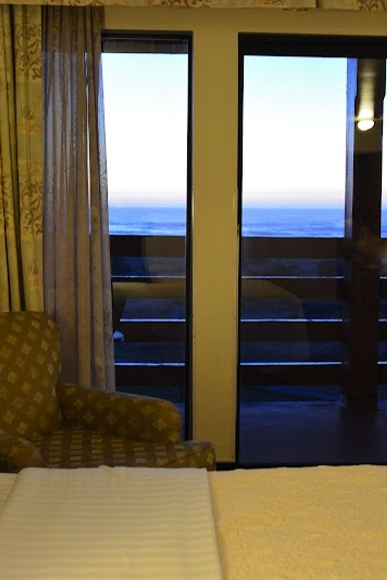 Photo of SureStay Plus by Best Western Gold Beach